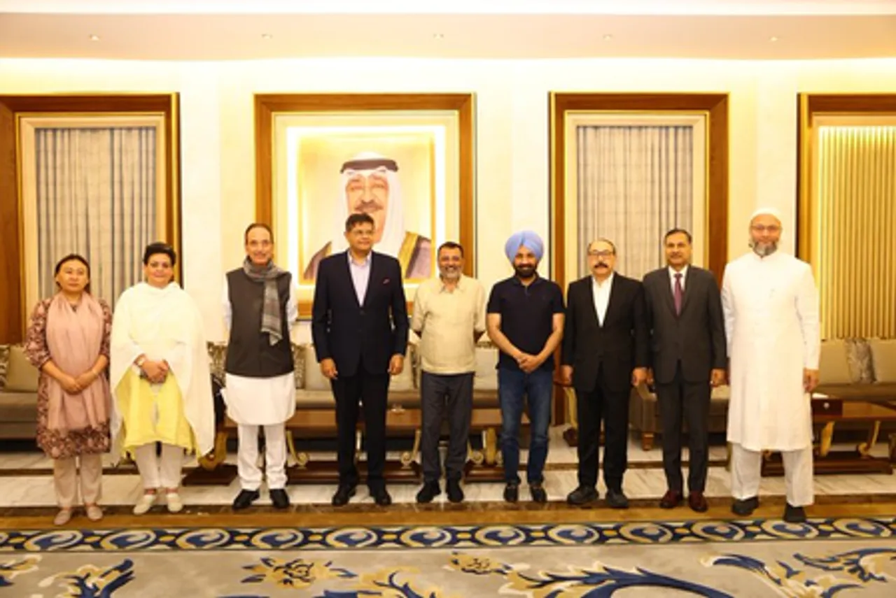 After concluding successful Bahrain visit, all-party delegation by Baijayant Panda arrives in Kuwait