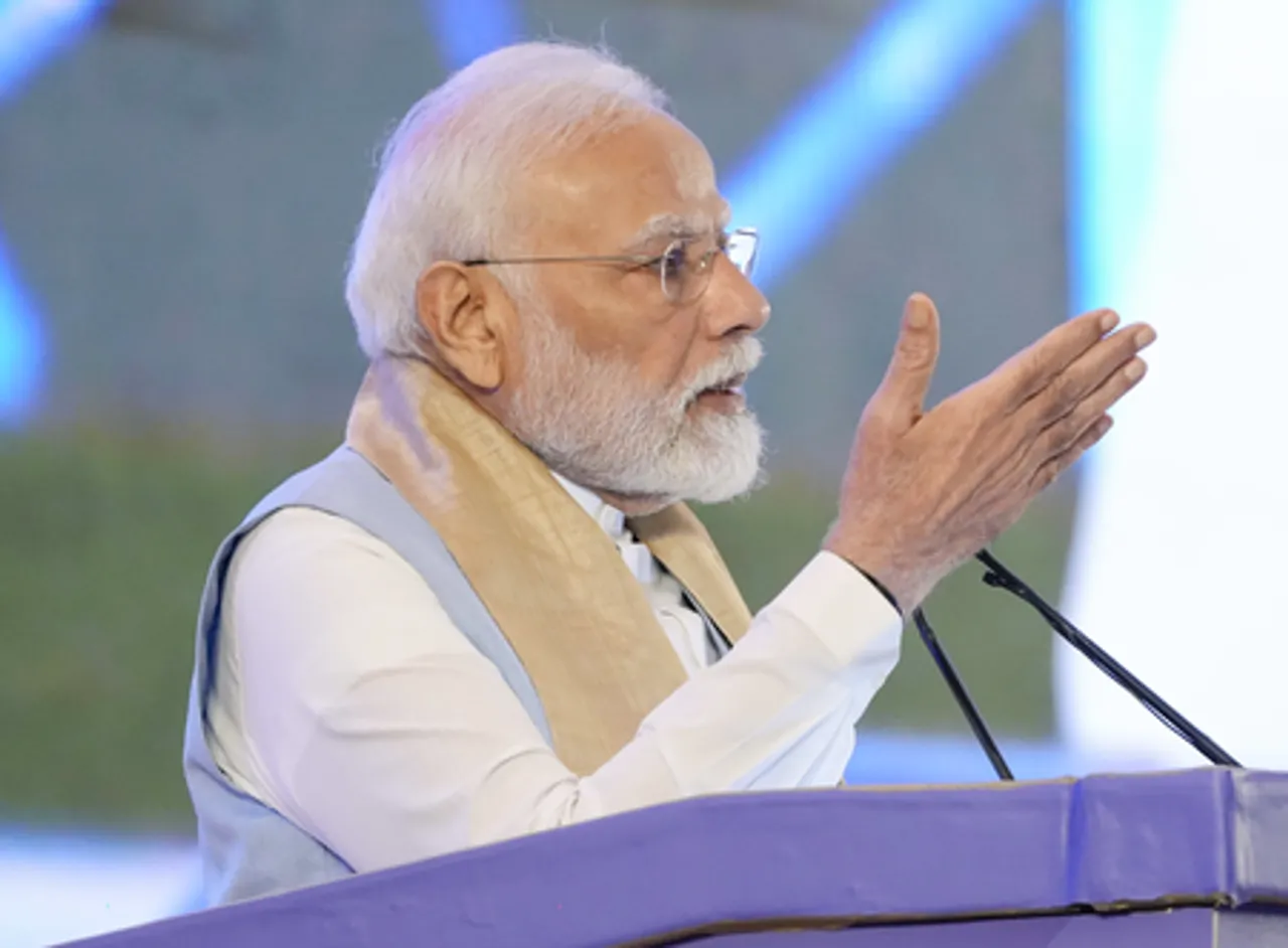 वलसाड और दाहोद के बीच ट्रेन चलने पर लोग बोले-समय और पैसे की होगी बचत