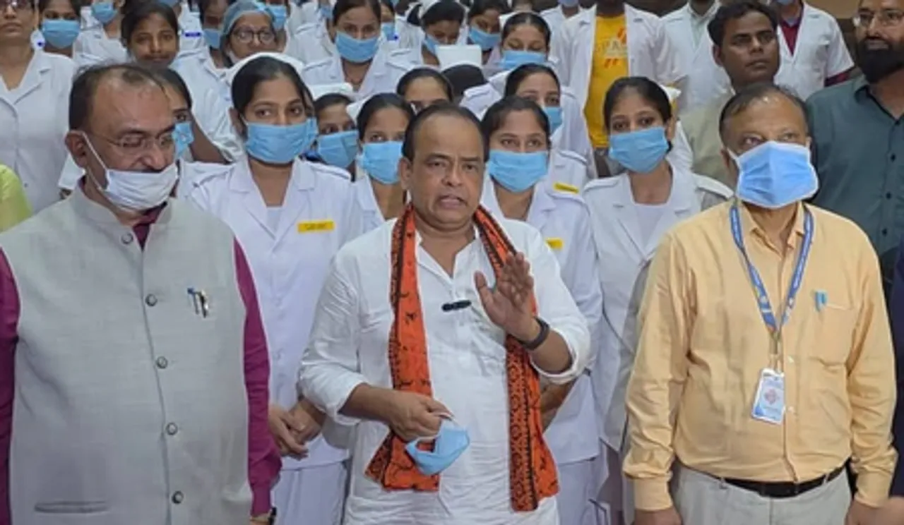 रांची : कोविड को लेकर स्वास्थ्य मंत्री ने की अहम बैठक, सरकारी डॉक्टरों की छुट्टियां रद्द