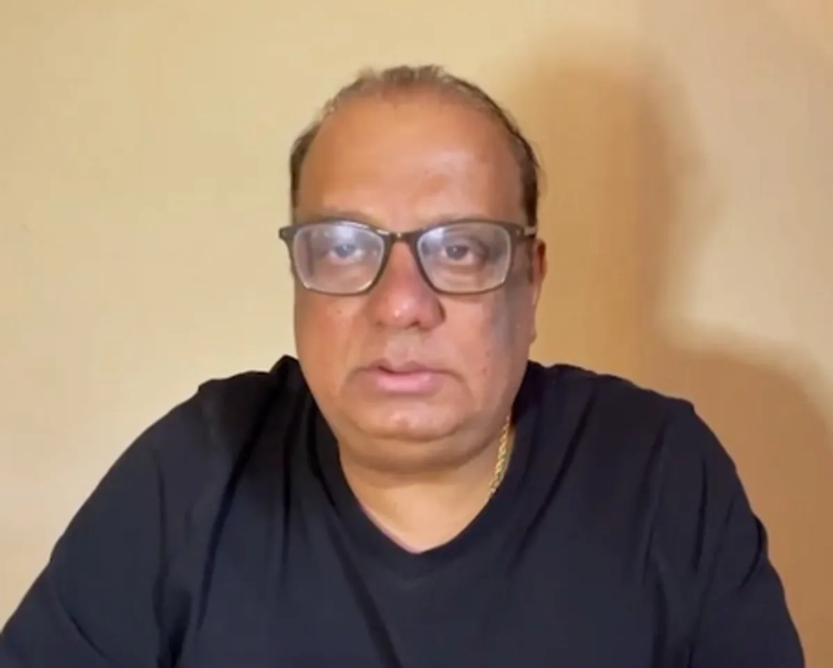 शराब की बोतल पर देवी-देवता की फोटो लगाना आपत्तिजनक : शिवसेना प्रवक्ता