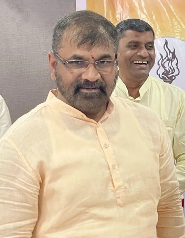 महायुति सरकार के अंदर विधायक और मंत्रियों में नाराजगी: शिवसेना (यूबीटी) नेता सचिन अहिर