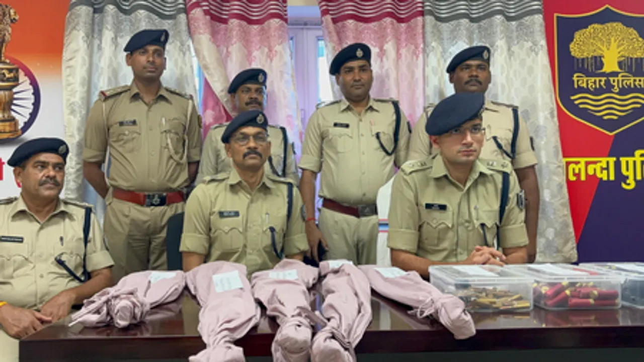 नालंदा: जदयू नेता के भाई के घर से भारी मात्रा में हथियार बरामद, आरोपी गिरफ्तार