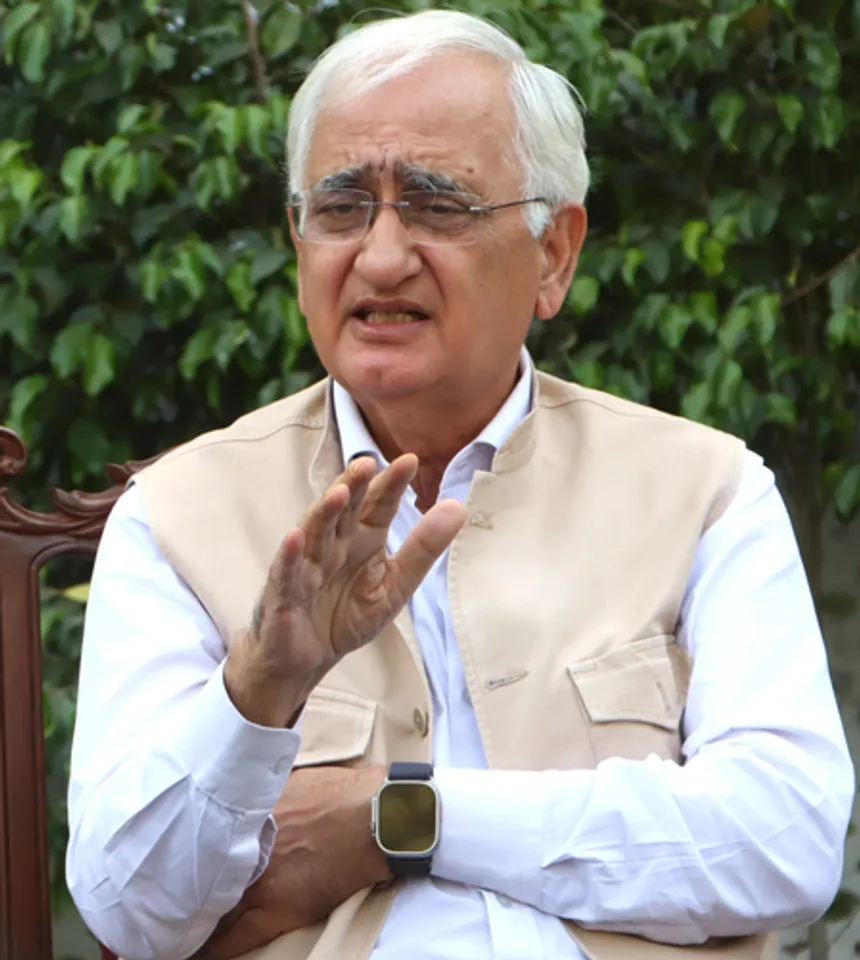 कश्मीर में बड़ी समस्या थी, अनुच्छेद 370 के हटने से खत्म हो गई : सलमान खुर्शीद