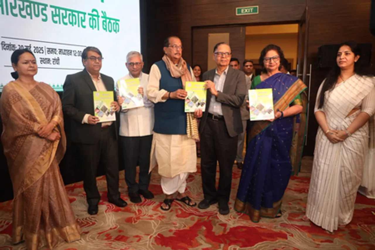 झारखंड सरकार ने 16वें वित्त आयोग से करों में हिस्सेदारी बढ़ाकर 50 प्रतिशत करने की मांग की