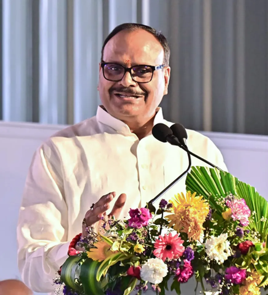 सीतापुर: डिप्टी सीएम ब्रजेश पाठक ने किया अहिल्याबाई प्रतिमा का लोकार्पण, जिला अस्पताल में अव्यवस्थाओं पर भड़के
