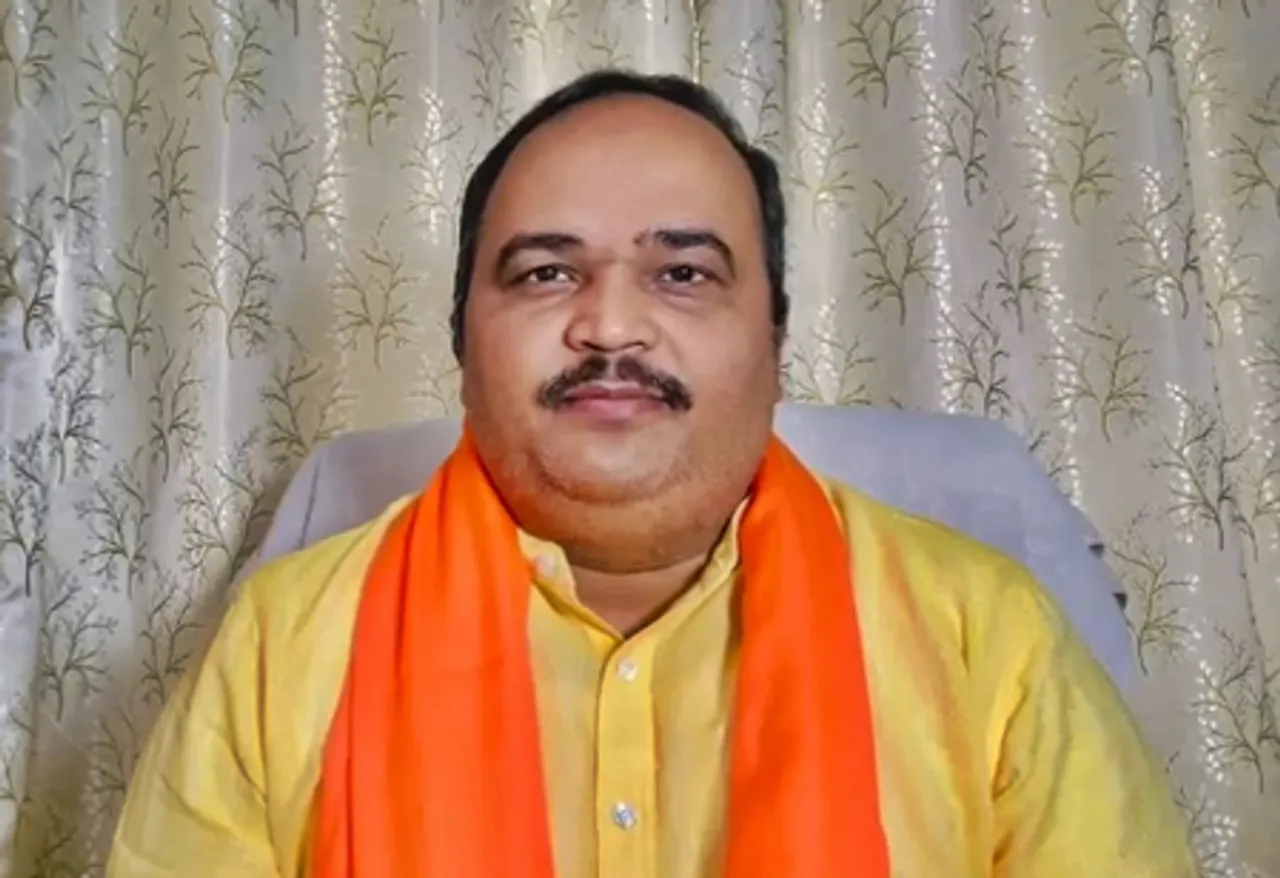 कांग्रेस नेताओं का बयान दुर्भाग्यपूर्ण, यह एकजुटता दिखाने का समय: आनंद दुबे