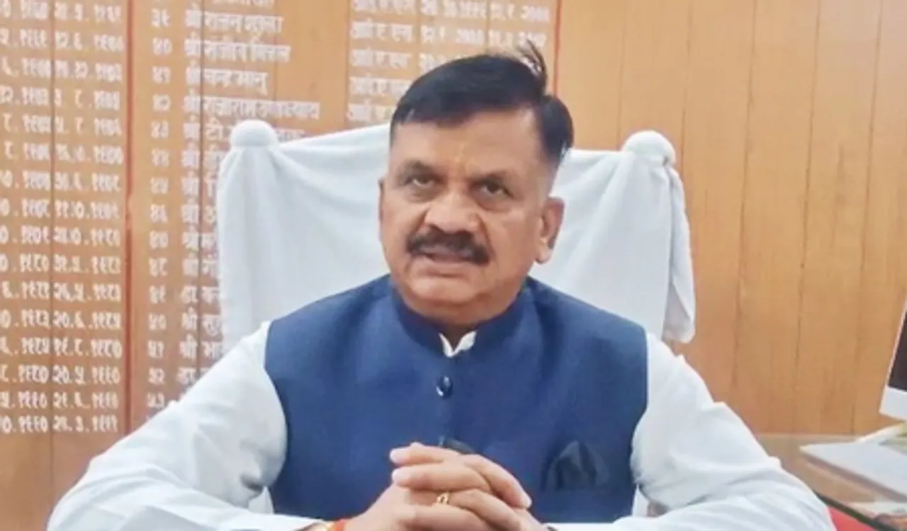 जौनपुर में किन्नरों ने अस्‍पताल में मचाया हंगामा, डॉक्‍टर पर लगाया साथी का इलाज न करने का आरोप