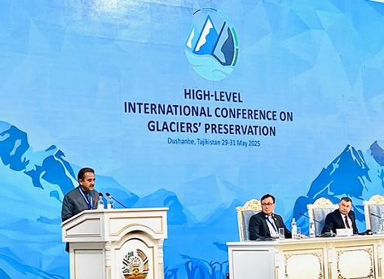 Union Minister Kirti Vardhan Singh at the Plenary Session of the High-Level International Conference on Glaciers’ Preservation, in Dushanbe, Republic of Tajikistan (Photo: PIB)