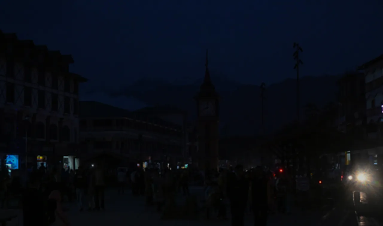 Blackout Observed at Lal Chowk During a Drill in Srinagar