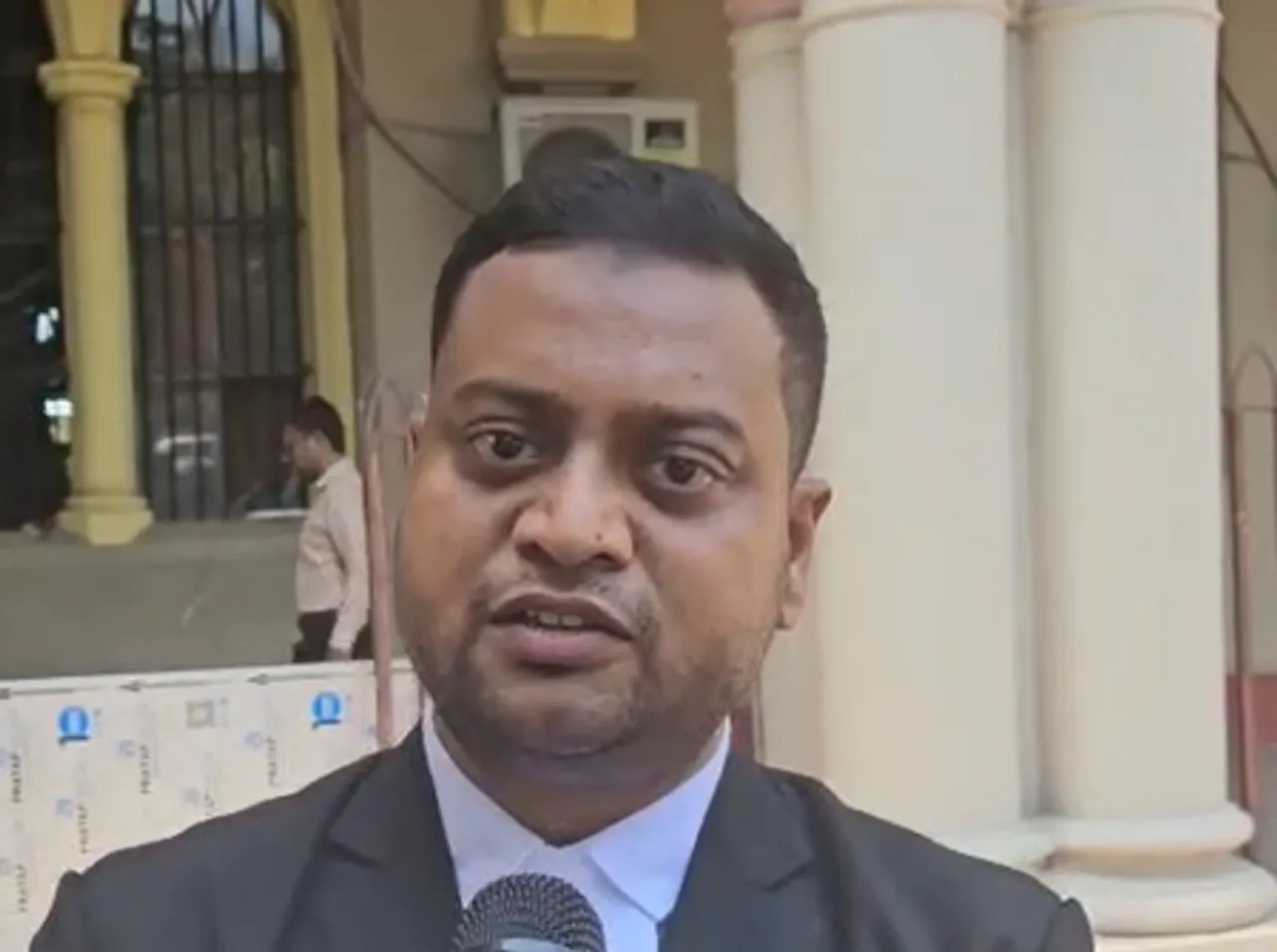 धमकियों के बाद सुरक्षा नहीं मिलने के कारण शर्मिष्ठा को जाना पड़ा गुड़गांव : शर्मिष्ठा के वकील