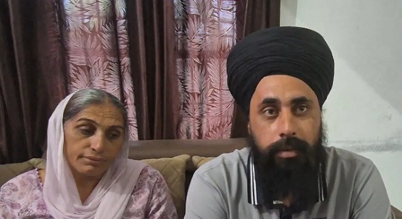 ‘हम खुश हैं कि हमारे बच्चे वापस आ रहे’, ईरान में रिहा कराए गए अमृतपाल के परिजनों ने जताई खुशी