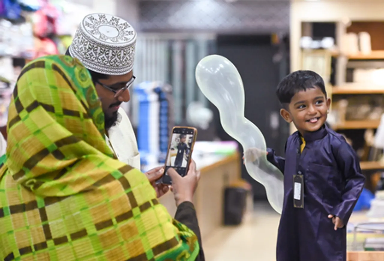 Thiruvananthapuram: Family shops for Eid al-Adha