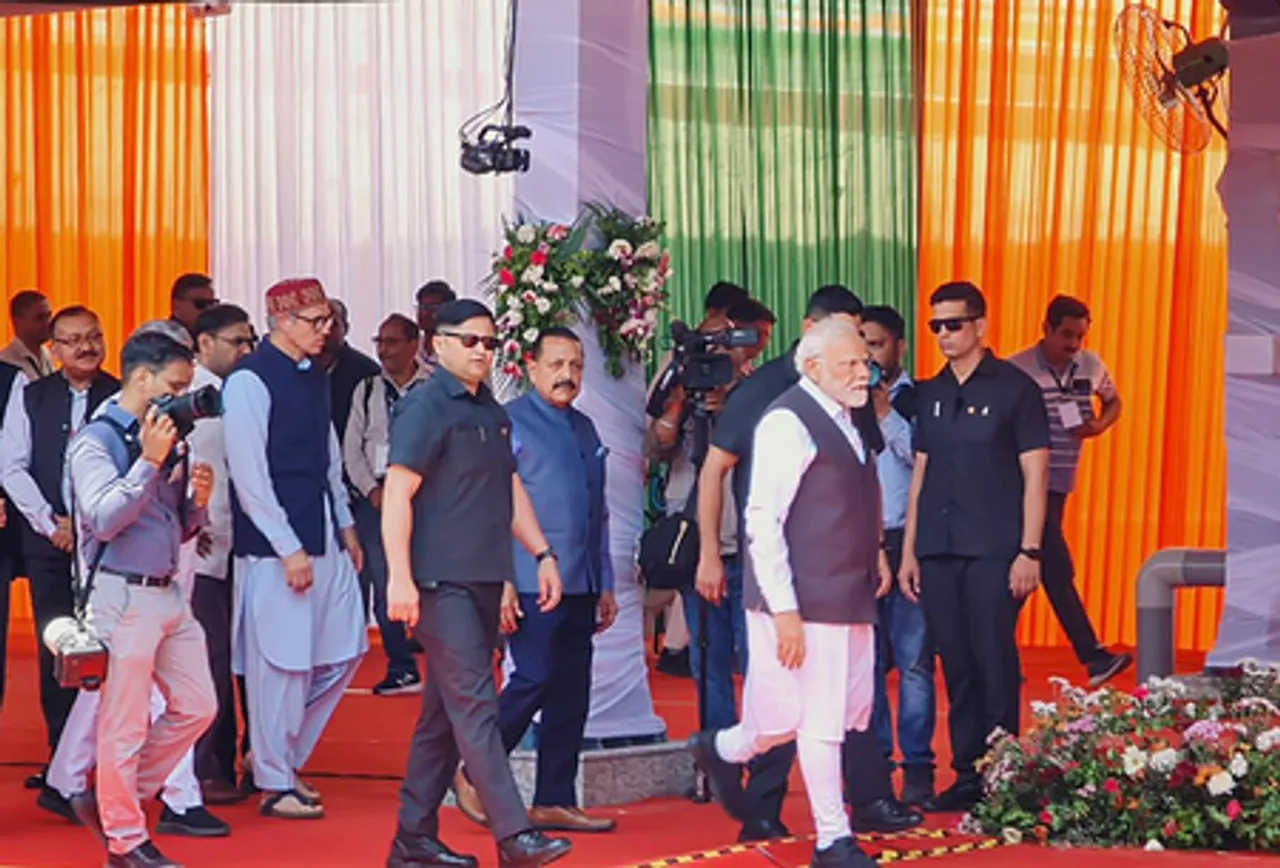 Katra: PM Modi at Katra Railway station