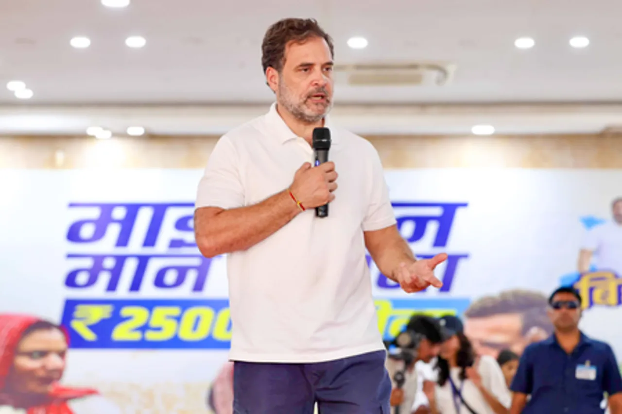 Gaya: Rahul Gandhi Interacts with Women Under 'Mahila Samvad'
