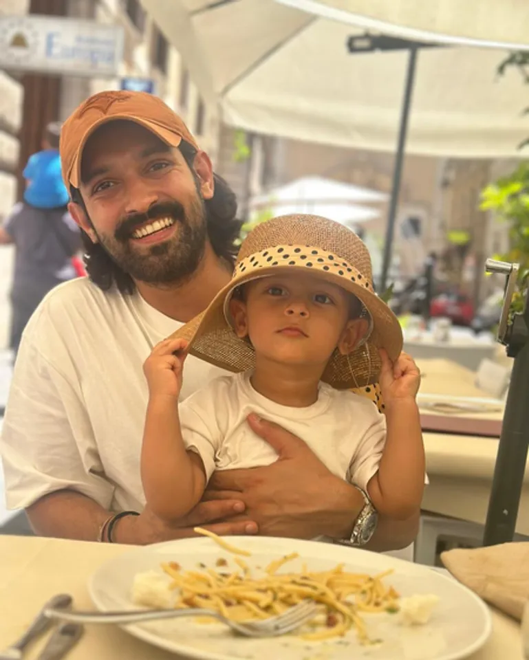 Vikrant Massey