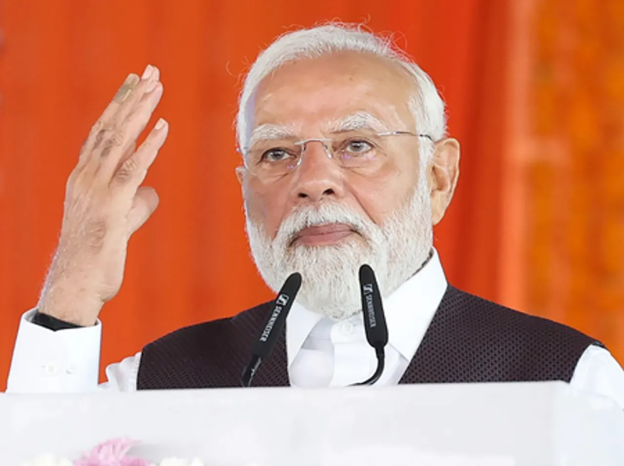नैनो यूरिया : कैसे पीएम मोदी के दूरदर्शी नेतृत्व ने दिया परिवर्तनकारी पहल को जन्म