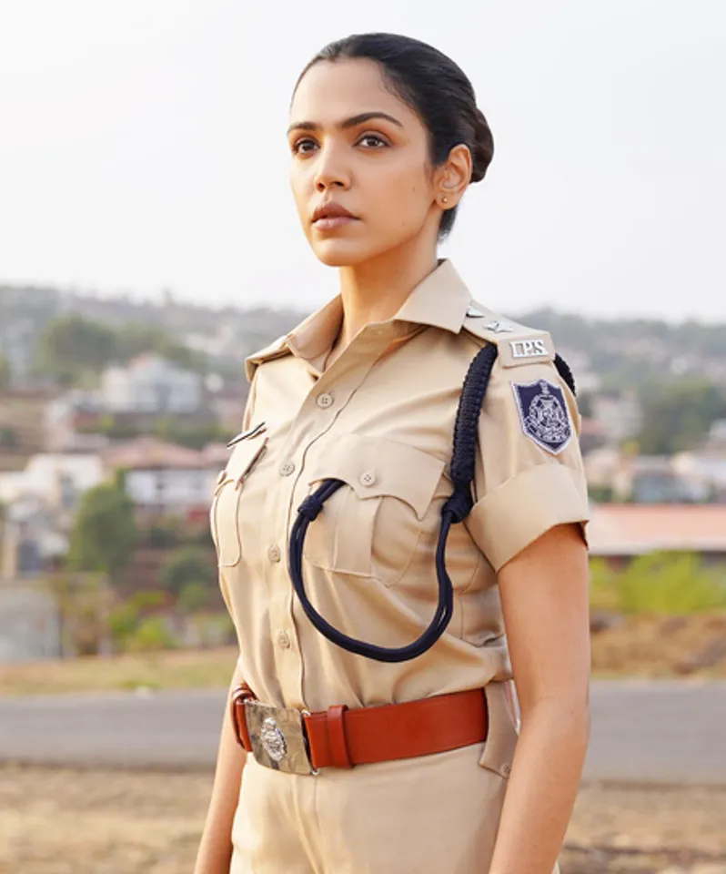 Shriya Pilgaonkar interacts with women Police Officers for her role in 'Chhal Kapat The Deception'