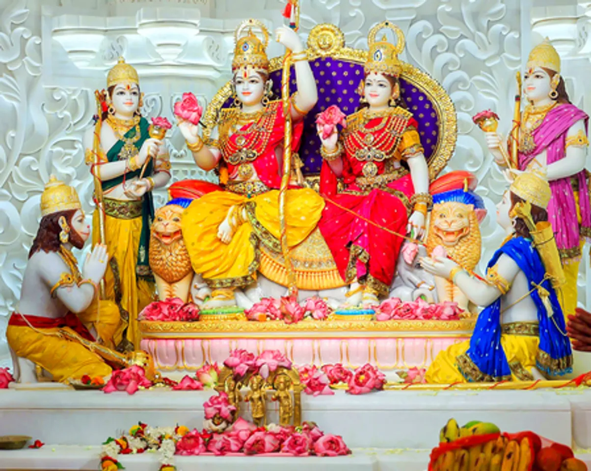 अयोध्या में रामलला के दर्शन के लिए उमड़ा श्रद्धालुओं का जनसैलाब, सुरक्षा के पुख्ता इंतजाम