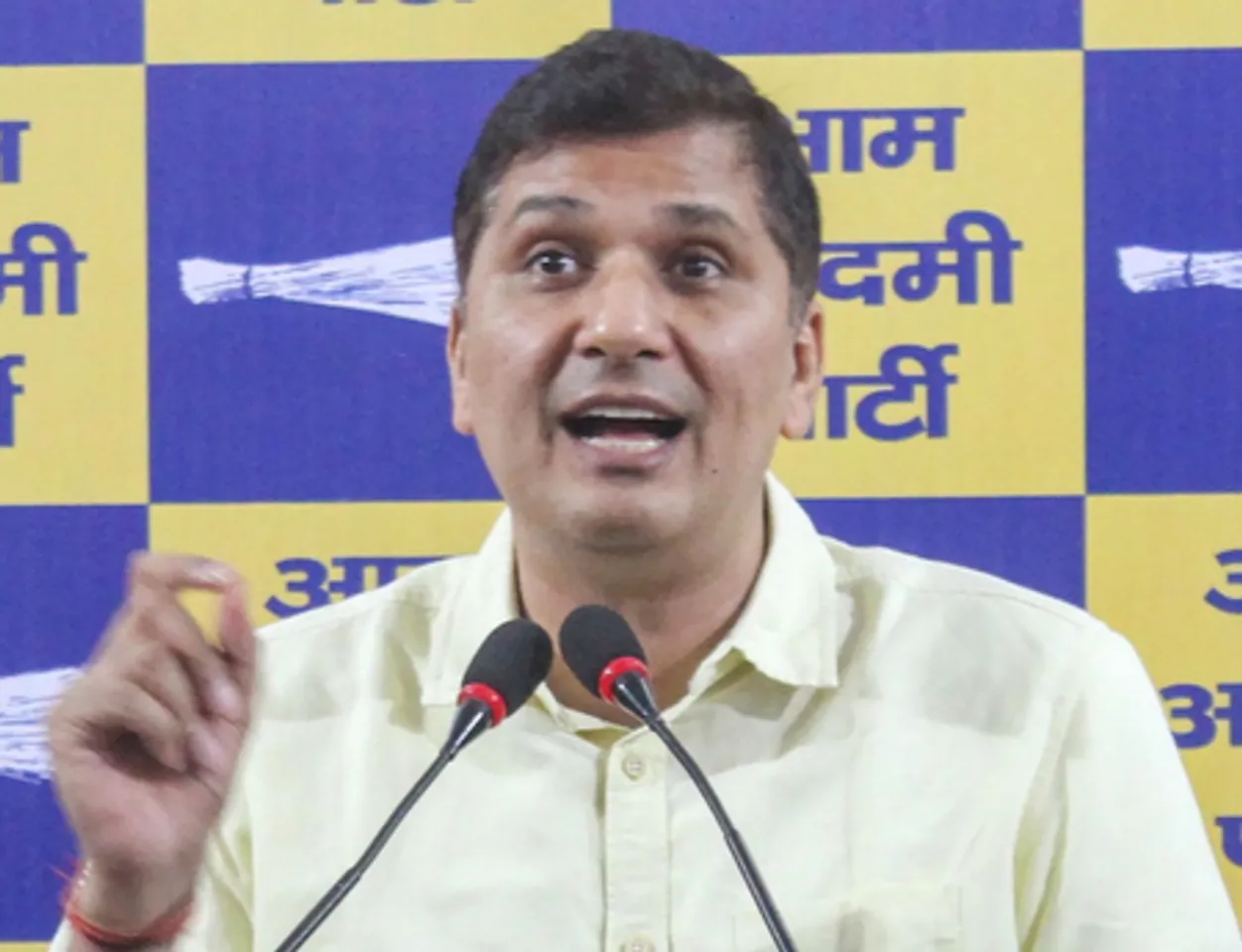 प्राइवेट स्कूलों के पक्ष में और अभिभावकों के खिलाफ है भाजपा सरकार का कदम : सौरभ भारद्वाज