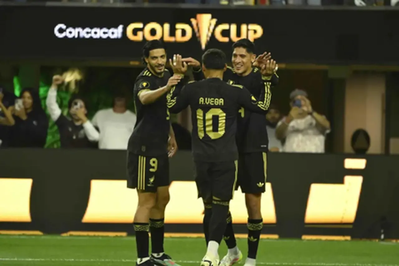 Concacaf Gold Cup: Mexico open title defense with 3-2 win over Dominican Republic