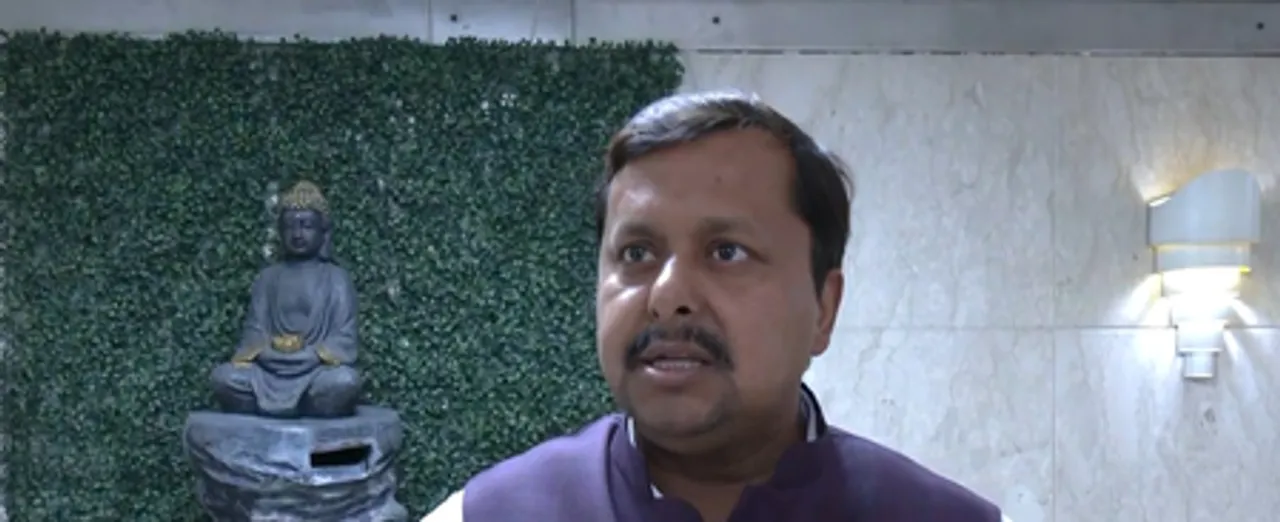 Nitin Naveen