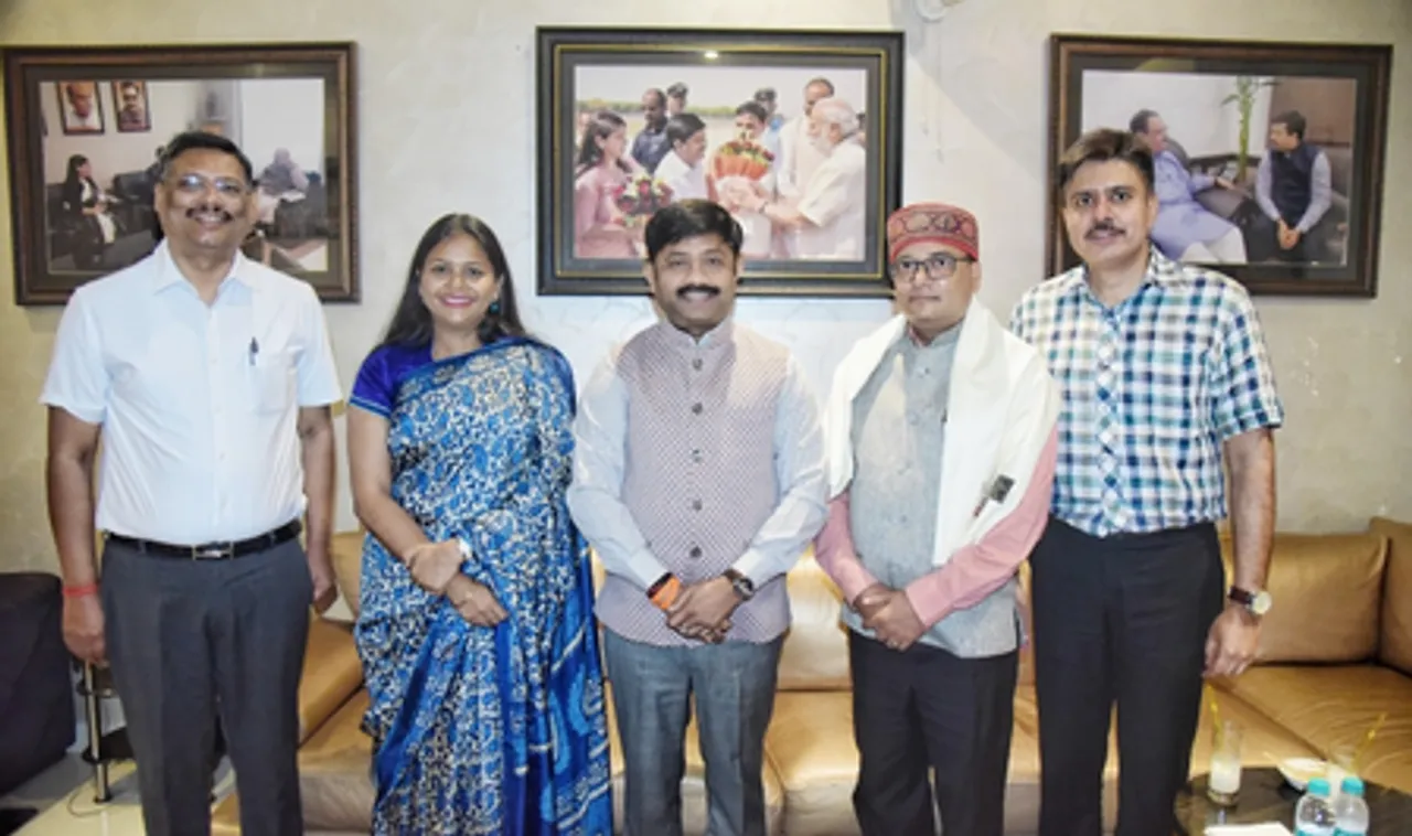 सूरीनाम में भारत के राजदूत सुभाष पी गुप्ता ने औद्योगिक विकास मंत्री से की मुलाकात
