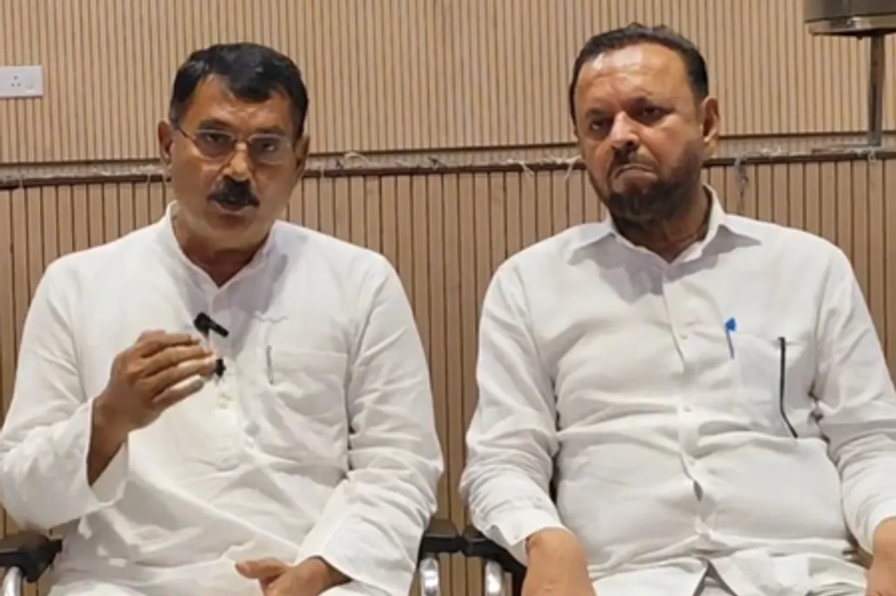 हरियाणा: कांग्रेस जिला अध्यक्षों के चयन को लेकर पर्यवेक्षक ने पार्टी नेताओं से बात की