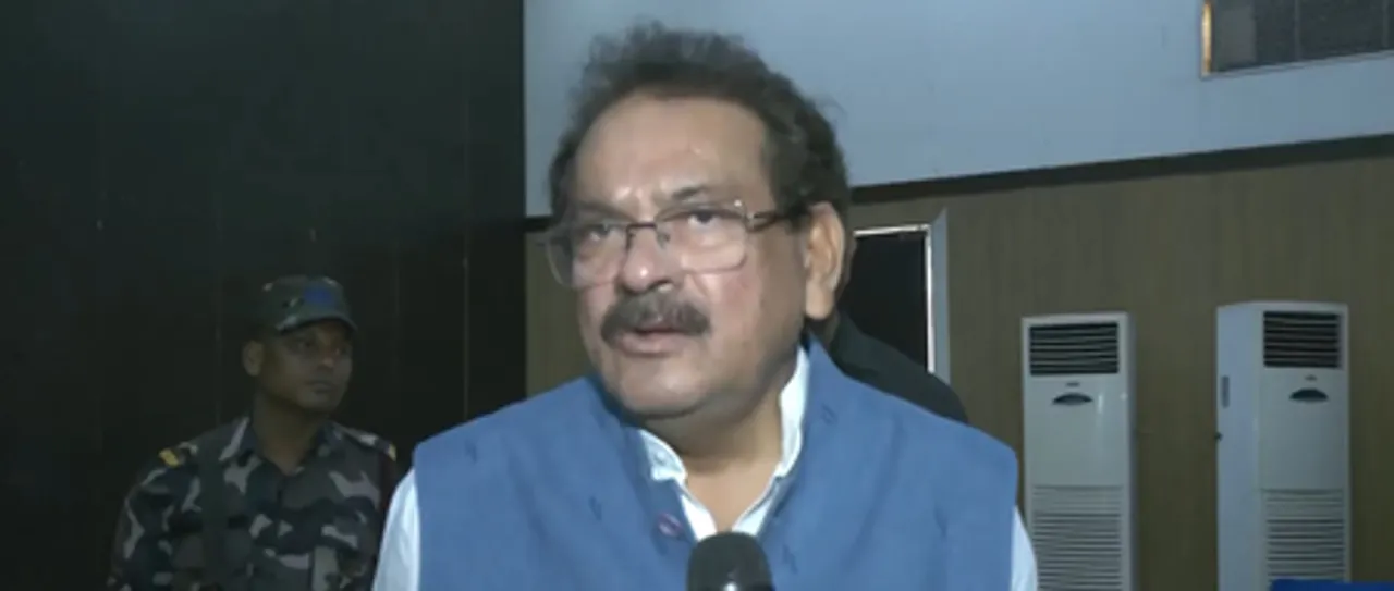 योग दिवस से पहले 'ब्रेक' पर सियासत; एसटी हसन को मंत्री एसपी सिंह बघेल ने दिया जवाब