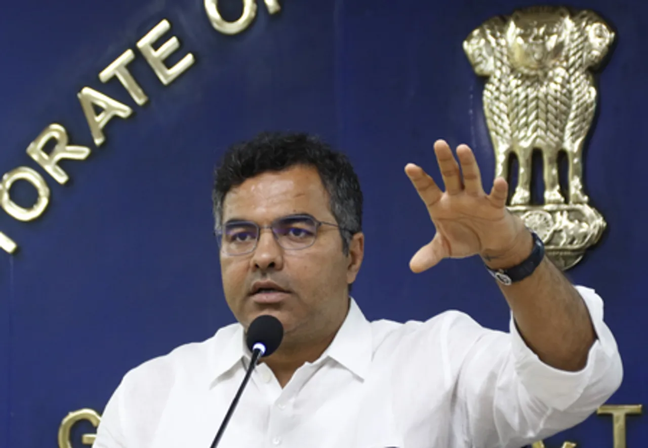 दिल्ली के नाले जाम, केजरीवाल सरकार की विरासत बेनकाब: प्रवेश वर्मा