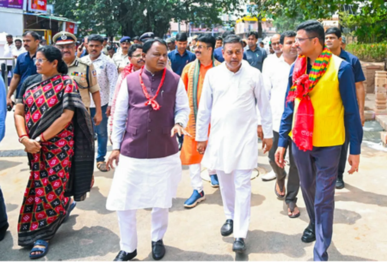 Puri: Mohan Charan Majhi inspects Rath Yatra preparations