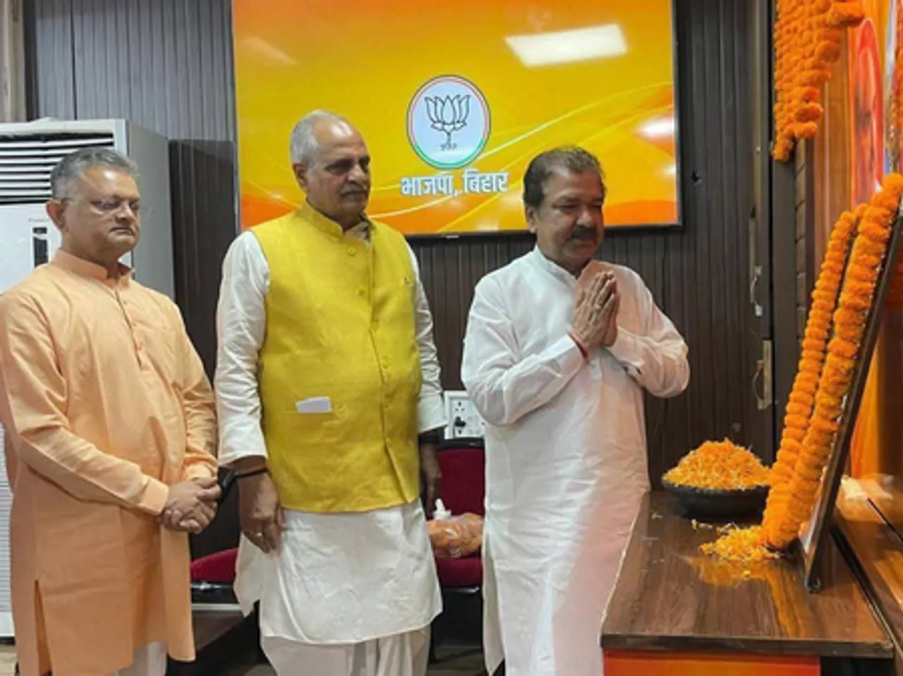 श्यामा प्रसाद मुखर्जी के स्मृति दिवस पर बिहार भाजपा अध्यक्ष दिलीप जायसवाल ने दी श्रद्धांजलि