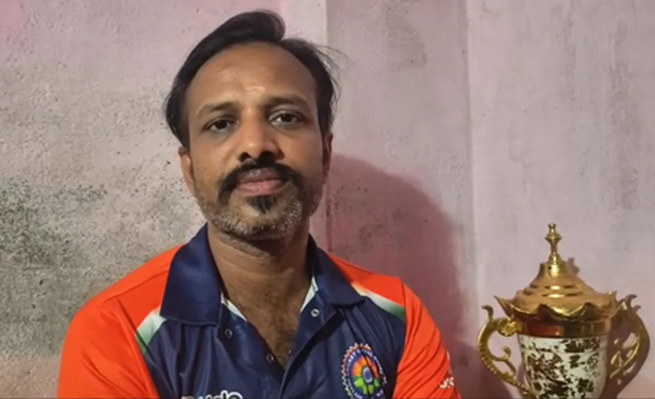 ट्रेन हादसे में गंवाए दोनों पैर, मगर नहीं मानी हार, आज क्रिकेट टीम के कप्तान हैं ललित पाठक