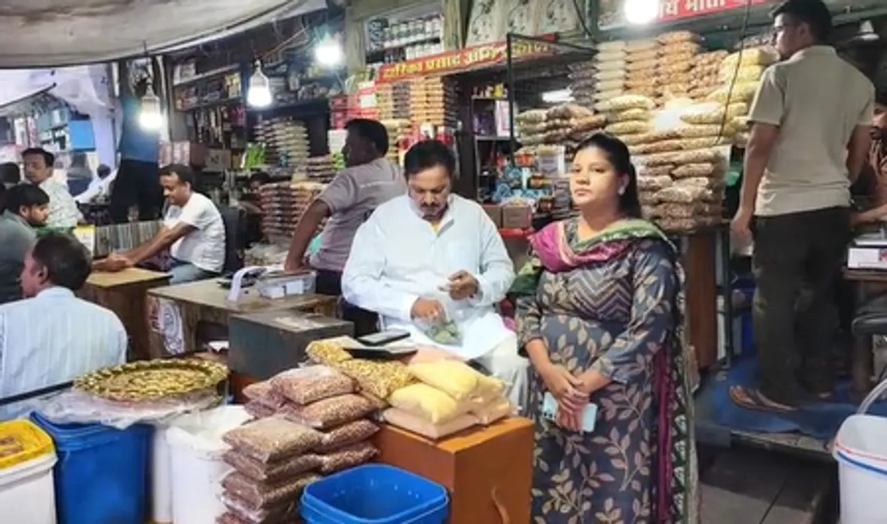 ईरान-इजरायल युद्ध का असर भारतीय बाजार पर, सावन में महंगा हुआ सेंधा नमक और ड्राई फ्रूट्स