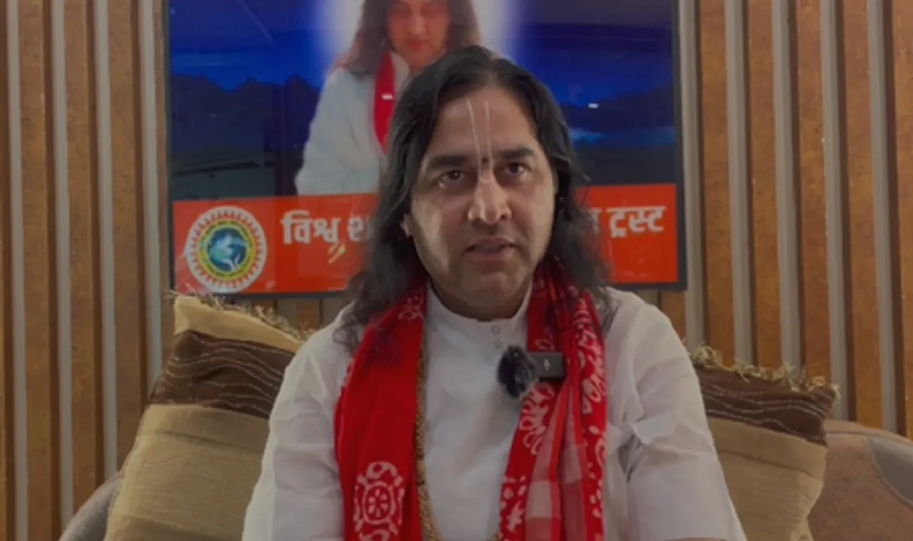 कथावाचक देवकी नंदन ठाकुर के खिलाफ मानहानि मामला, आगरा कोर्ट ने जारी किया नोटिस