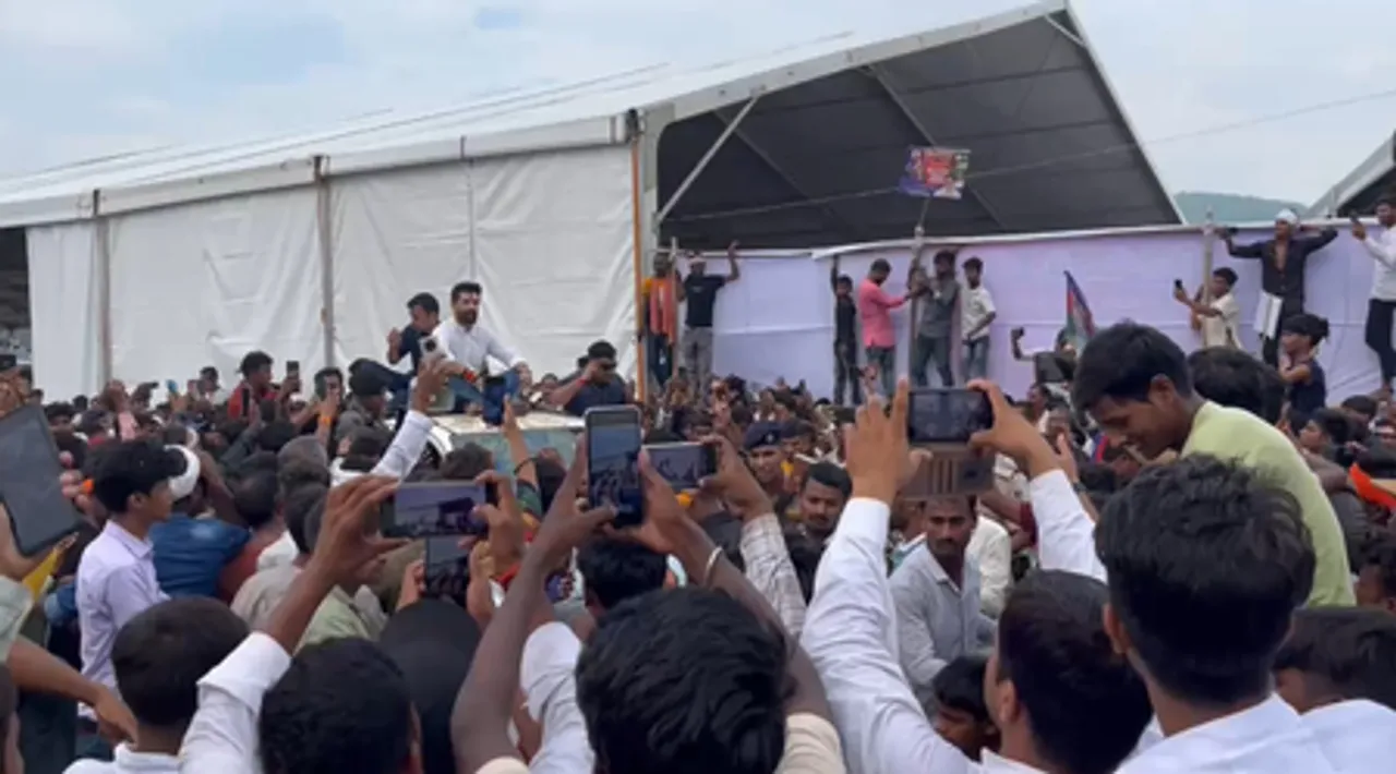 राजगीर में चिराग पासवान की रैली में समर्थकों की भीड़ बेकाबू, वाहन क्षतिग्रस्त
