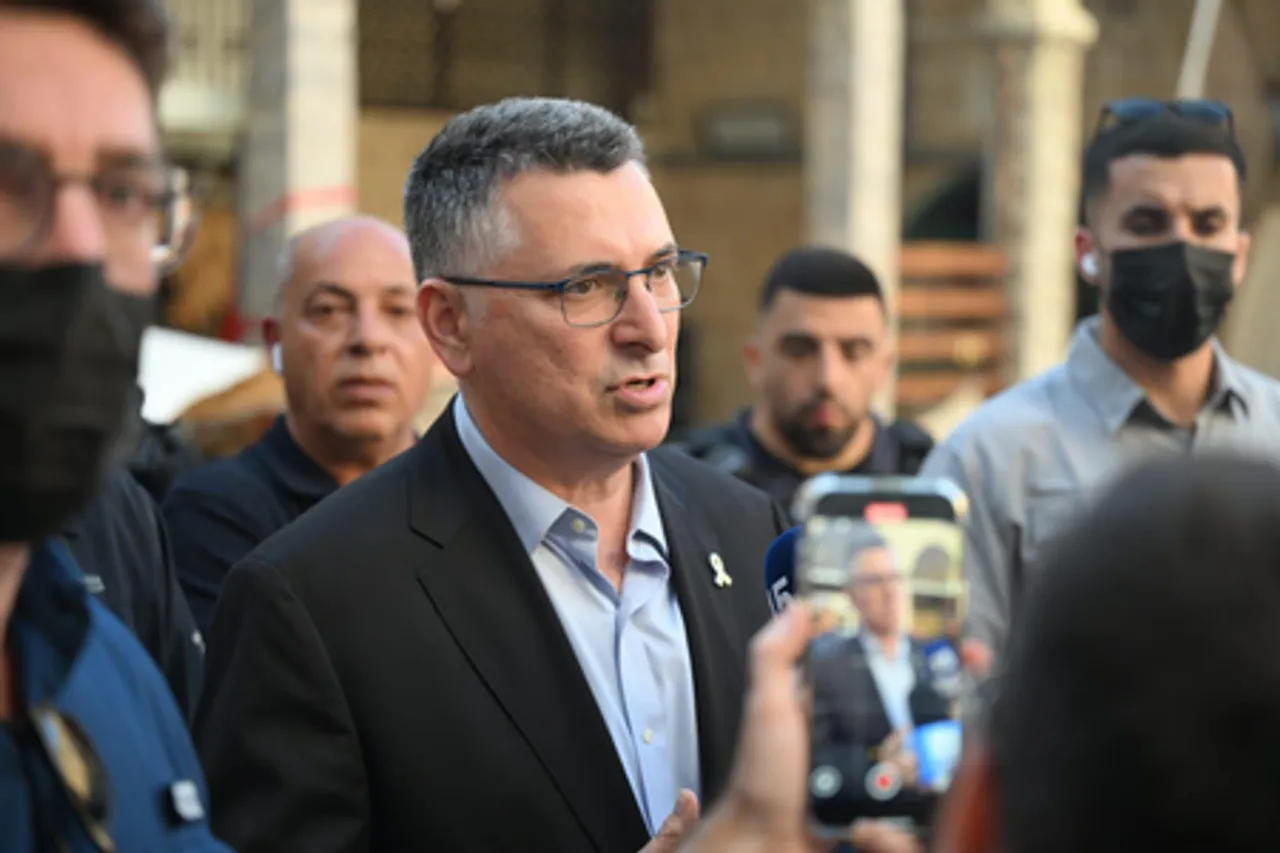 Israeli FM says open to establishing official ties with Syria, Lebanon