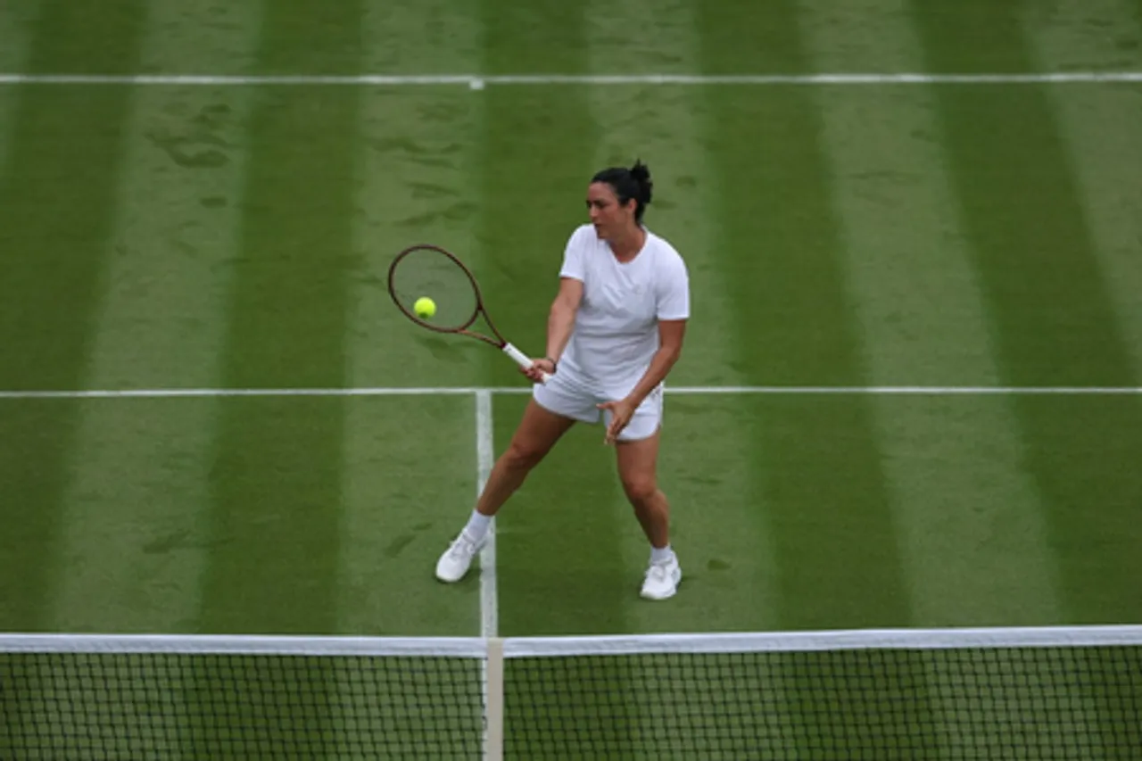 Wimbledon: Ons Jabeur retires in first round amid scorching heat (Credit: Wimbledon/X)