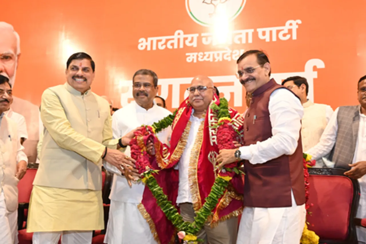 मध्य प्रदेश : हेमंत खंडेलवाल बने नए अध्यक्ष, केंद्रीय मंत्री धर्मेंद्र प्रधान ने किया ऐलान