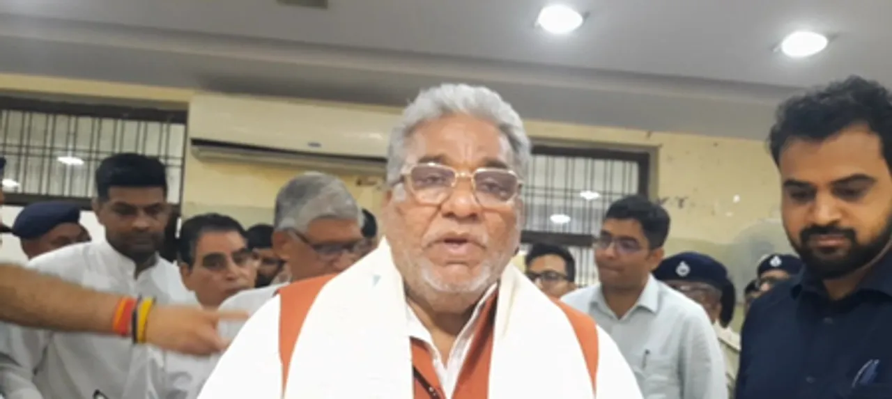 Minister Krishna Lal Pawar