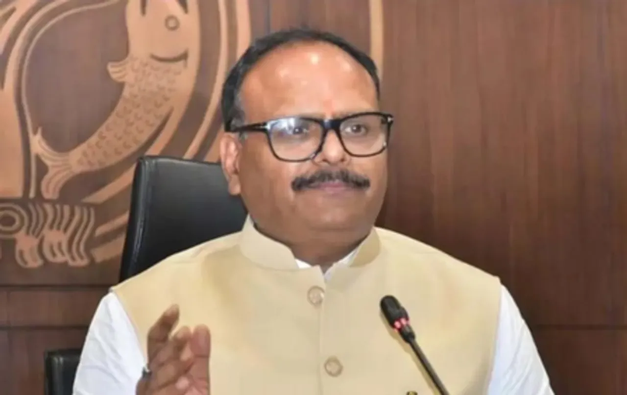 उत्तर प्रदेश : मरीजों से अवैध वसूली के आरोप में उपचारिका निलंबित