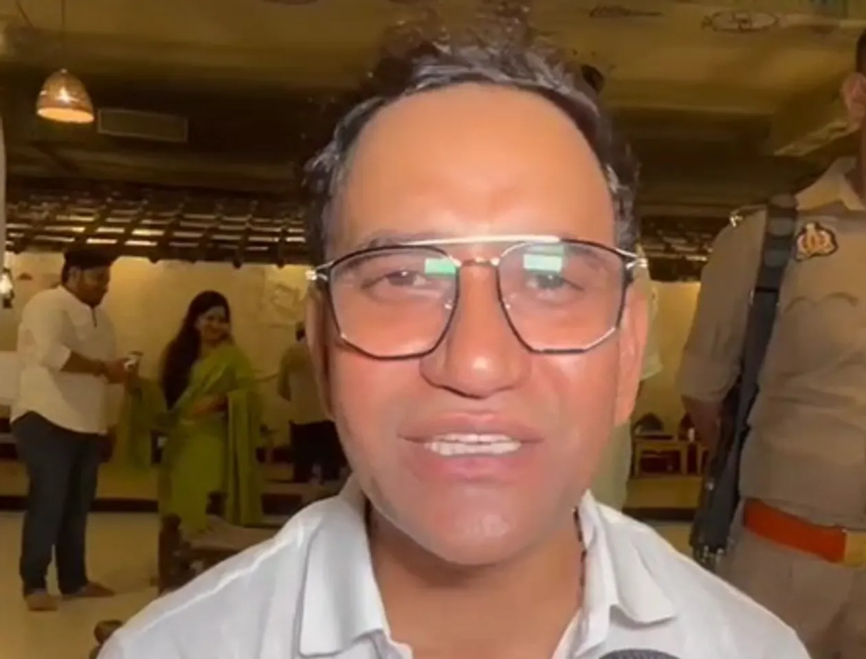 अखिलेश यादव के दोहरे चरित्र से जनता वाकिफ है : दिनेश यादव निरहुआ