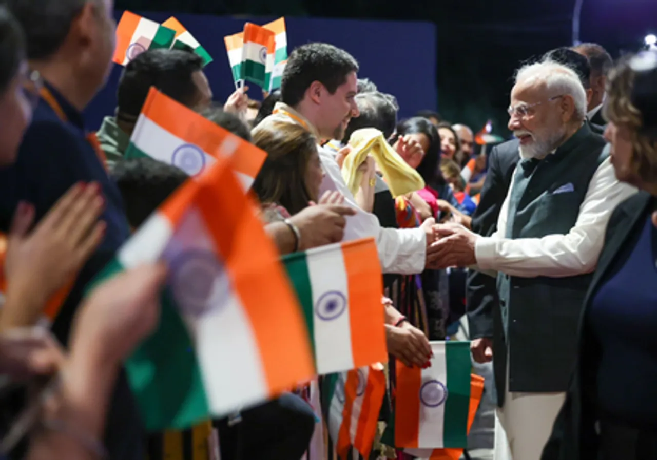 प्रधानमंत्री मोदी का रियो में आध्यात्मिक स्वागत, ब्रिक्स सम्मेलन से पहले अनूठा दृश्य