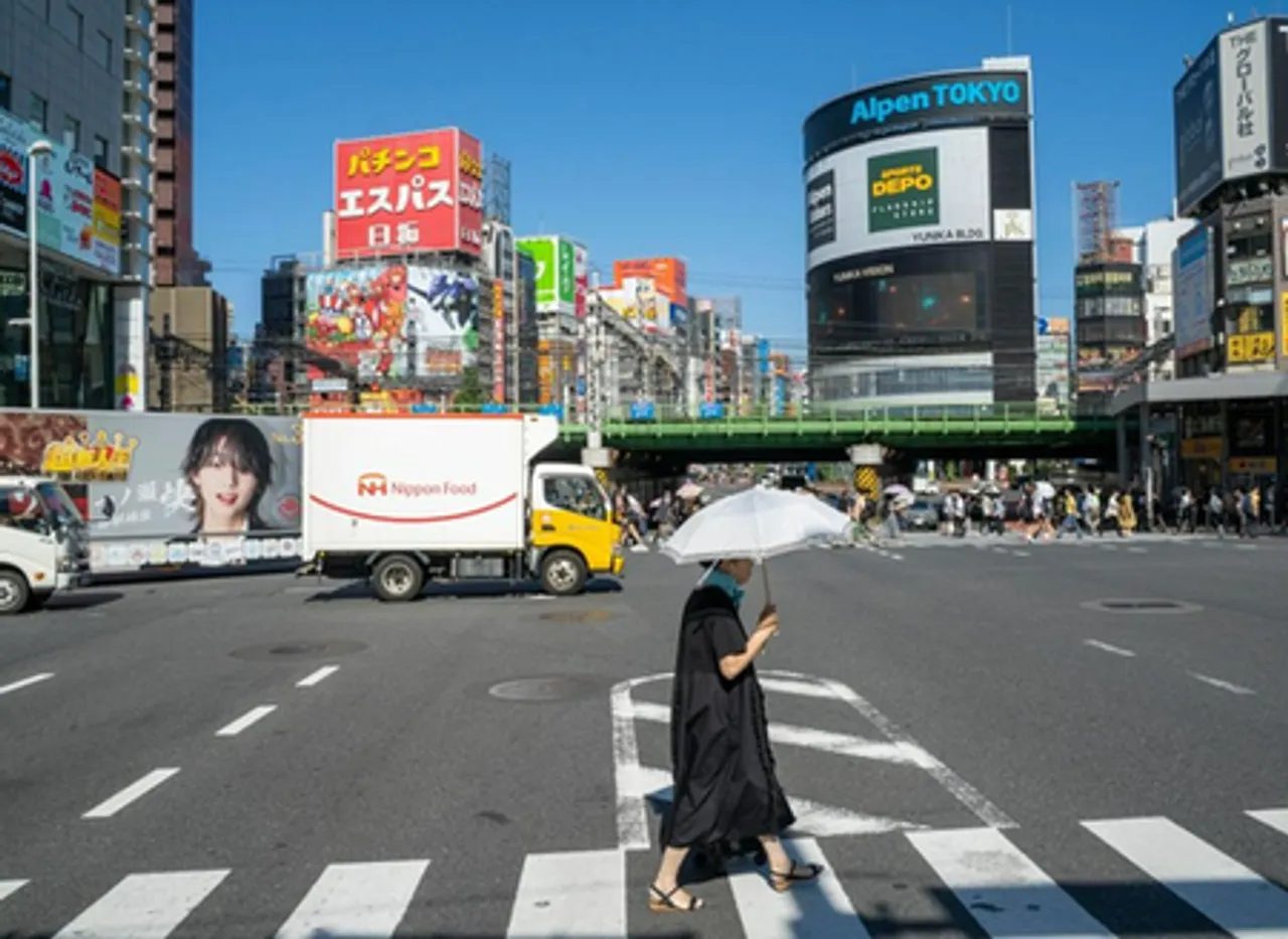 Japan: Heatstroke alert issued for 19 prefectures amid scorching heat