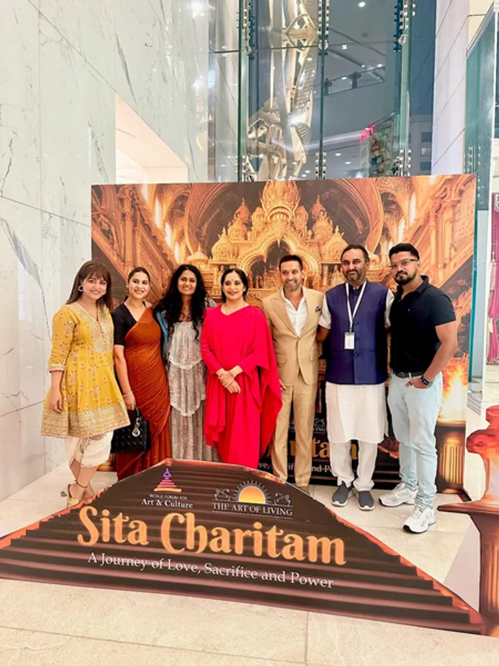 Hina Khan lauds theatrical show ‘Sita Charitam’: Brings us closer to the epic tale once again