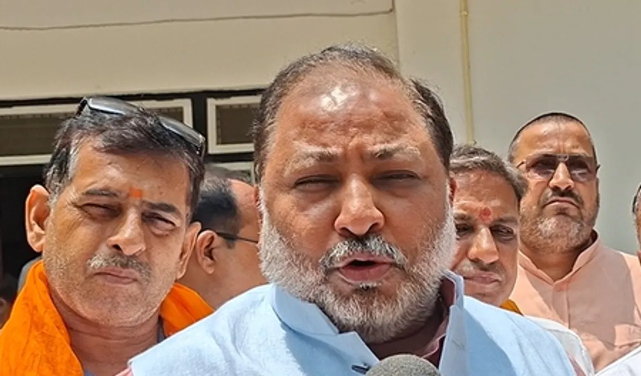 चुनाव आयोग स्वायत्त संस्था, उसपर किसी को हस्तक्षेप का अधिकार नहीं: दयाशंकर सिंह