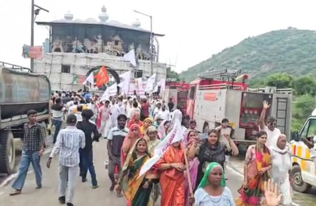 नूंह में भव्य श्रद्धा के साथ निकली ब्रजमंडल जलाभिषेक यात्रा, प्रशासन ने किए सुरक्षा के पुख्ता इंतजाम