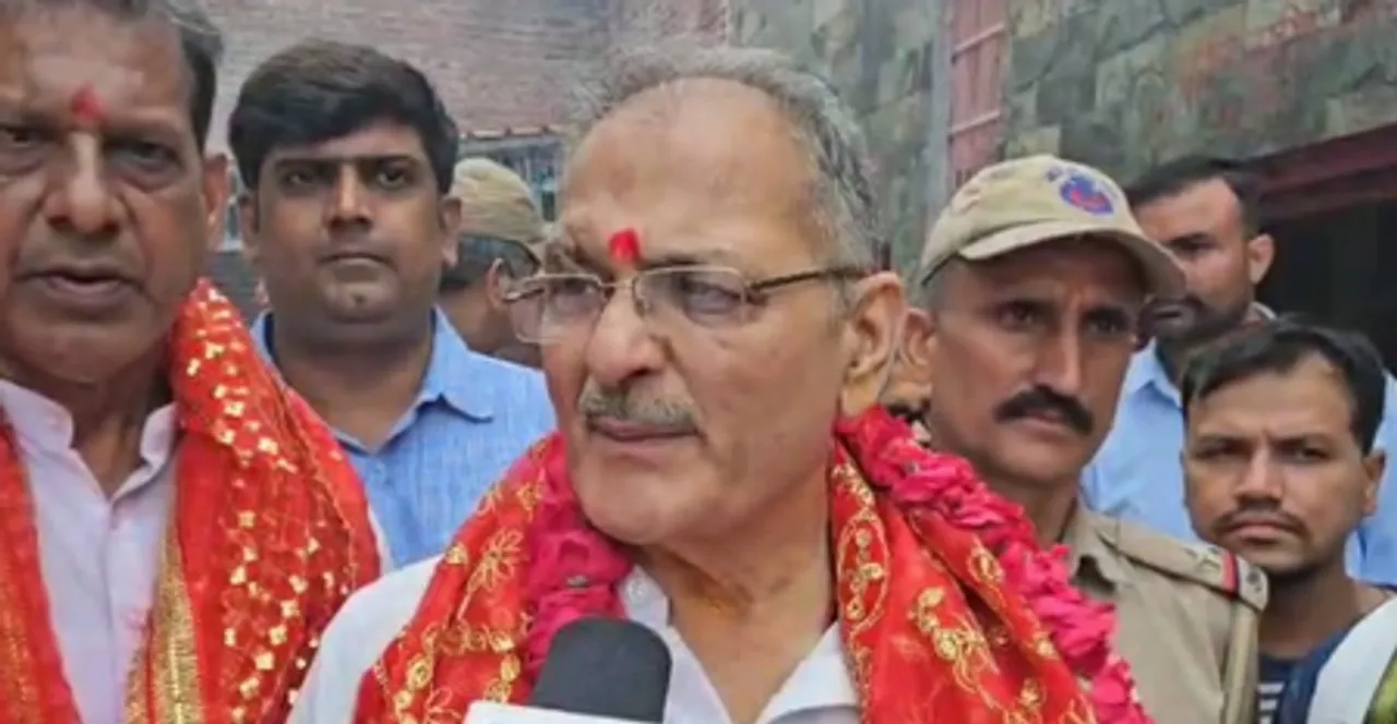 लद्दाख के नए उपराज्यपाल कविंदर गुप्ता ने बावे वाली माता मंदिर में टेका मत्था, सेवा और शांति की कामना की