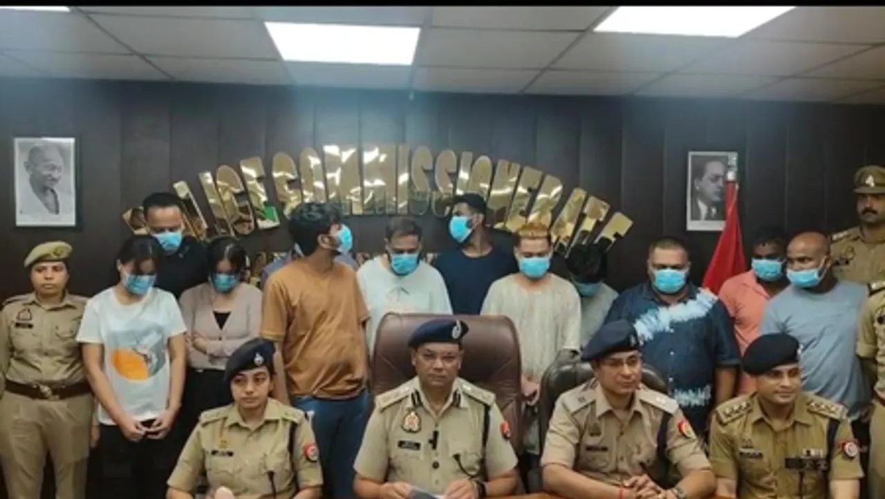 नोएडा : फर्जी कॉल सेंटर के जरिए विदेशी नागरिकों के साथ धोखाधड़ी करने वाले गैंग का पर्दाफाश