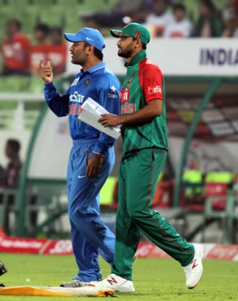 (240216) Mirpur (Bangladesh): Asia Cup 2016 - Match 1: India v Bangladesh - Toss
