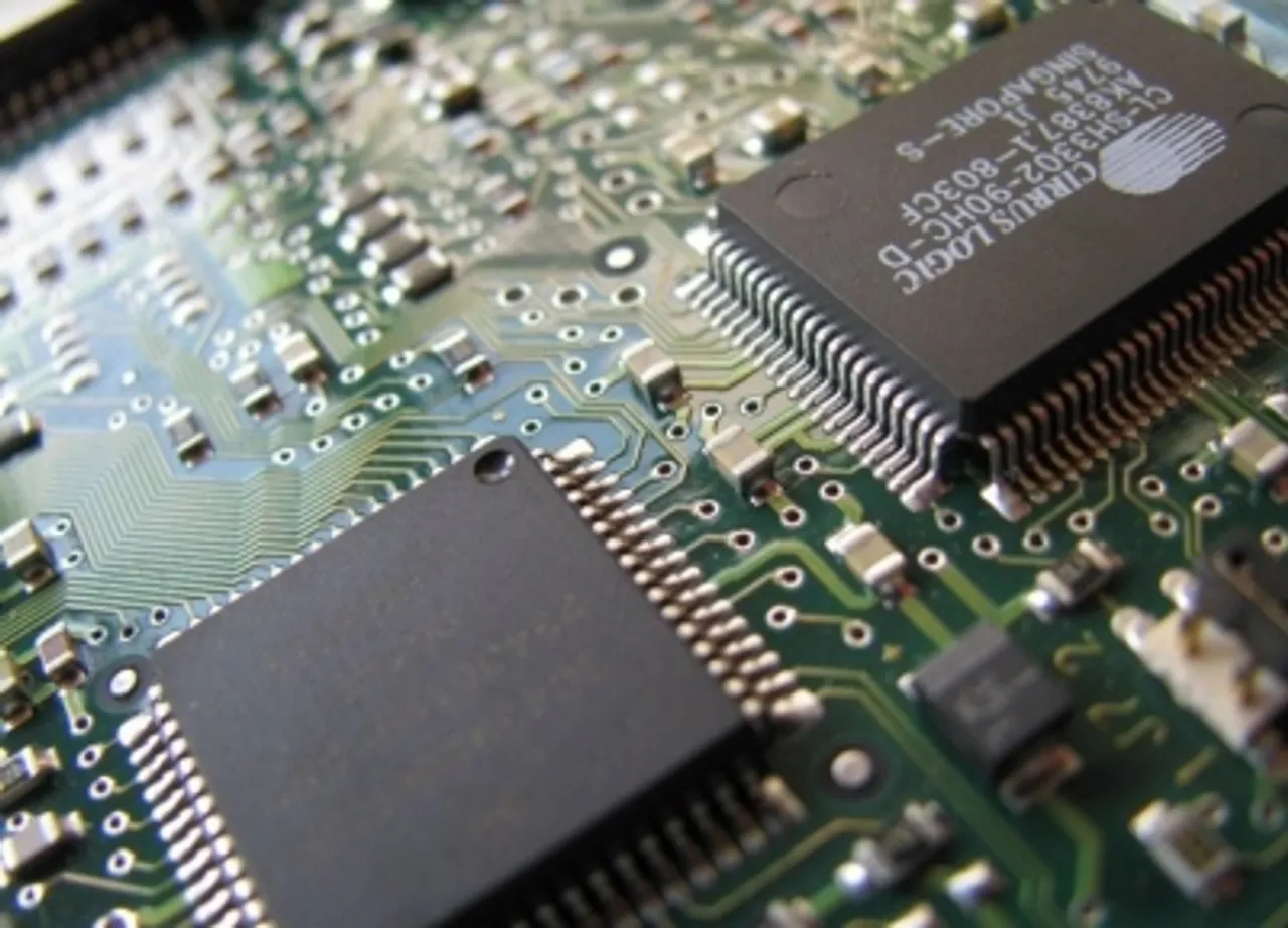 Industry players hail thrust on chip, display manufacturing in India,chip,
